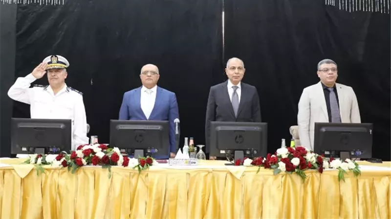 محافظ المنيا ومدير الأمن يشهدان قرعة الحج العلنية