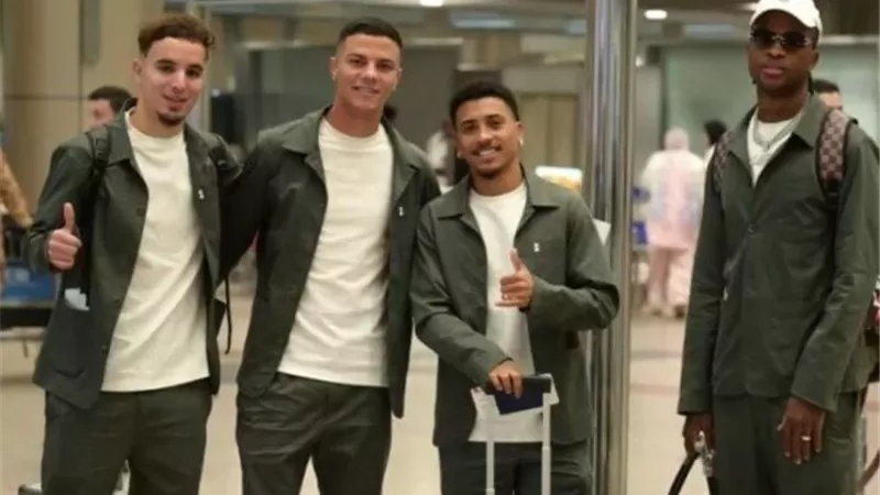 بعثة الزمالك تغادر القاهرة إلى الإمارات لخوض بطولة السوبر المصري