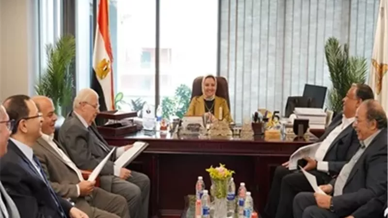 انعقاد مجلس إدارة مركز النانو تكنولوجي بجامعة عين شمس