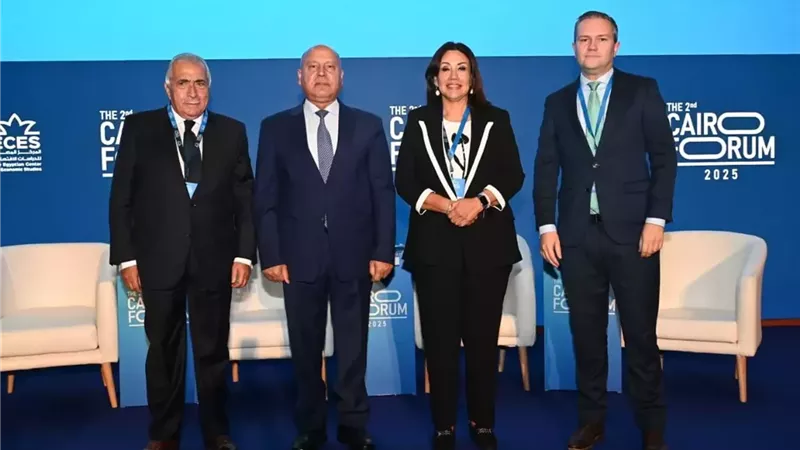 الوزير: إعداد خطة عاجلة للنهوض بالصناعة وتعميق التصنيع المحلي