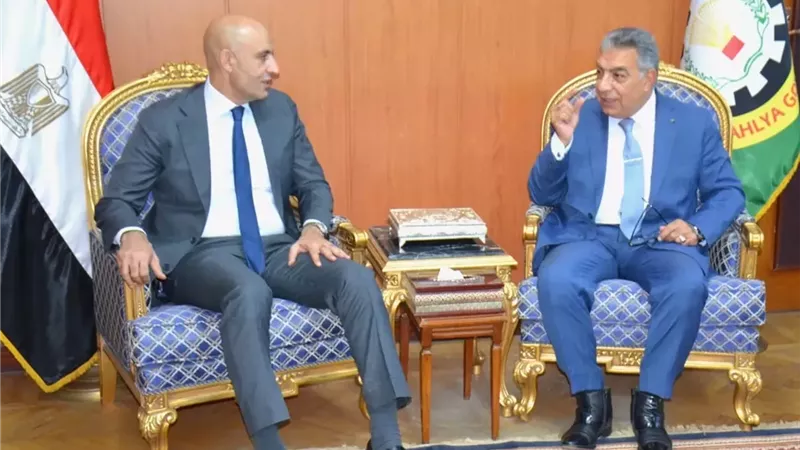 محافظ الدقهلية يستقبل وزير التعليم عقب جولته تفقدية