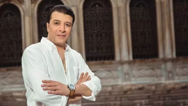 مصطفى كامل يطرح أحدث أعمالة الغنائية .. فيديو