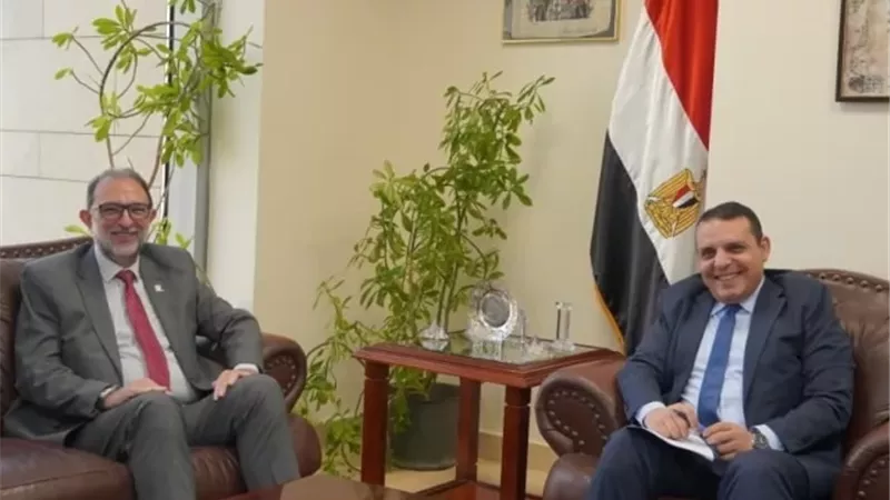 سلامة الغذاء والتمثيل التجاري يبحثان تعزيز الصادرات الغذائية