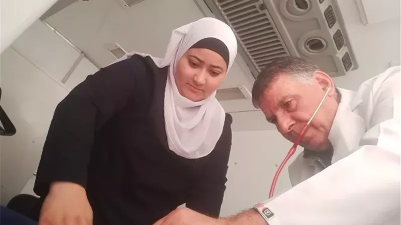 علاج 1593 مواطنا بقافلتين طبيتين بالشرقية