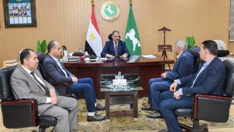 بتكلفة 30 مليون جنيه رصف طريق النكارية القنايات بالشرقية