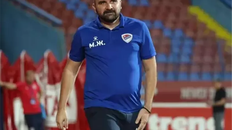 أصيب بأزمة قلبية| وفاة مدرب بالدوري الصربي أثناء المباراة