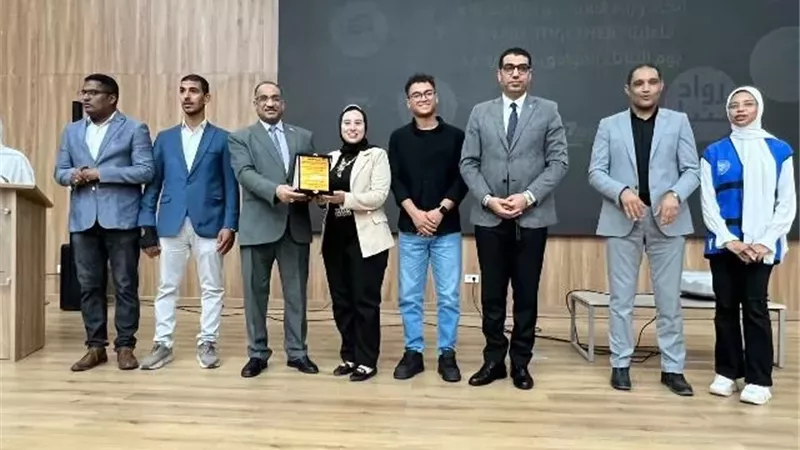 نائب محافظ الأقصر يشارك فى share together بجامعة طيبة التكنولوجية