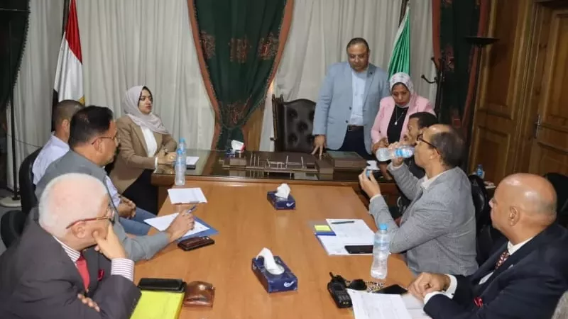 نائب محافظ القليوبية تقود لقاء جماهيري لحل مشكلات المواطنين