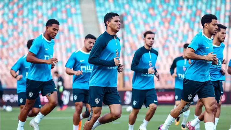الزمالك يصل ملعب قصر الإمارات لخوض تدريبه الأول استعدادًا لبيراميدز