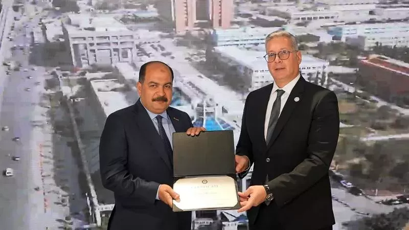 وزير البترول يكرم إنبي وبتروجت وصان مصر في 