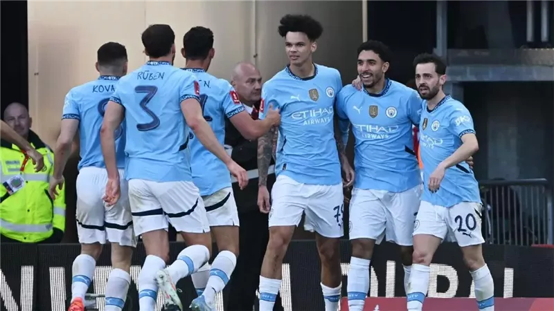 تشكيل مانشستر سيتي المتوقع أمام بوروسيا دورتموند .. موقف مرموش