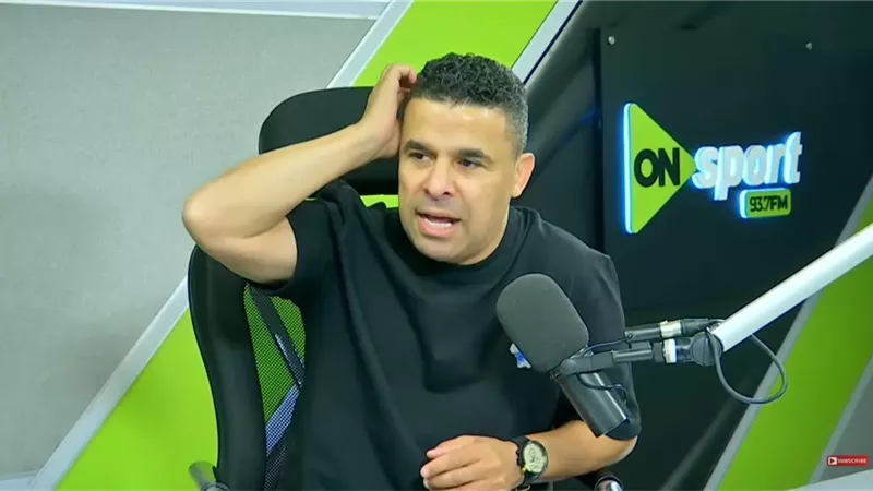 خالد الغندور يعلق على أزمة مدرب حراس مرمي الزمالك الجديد