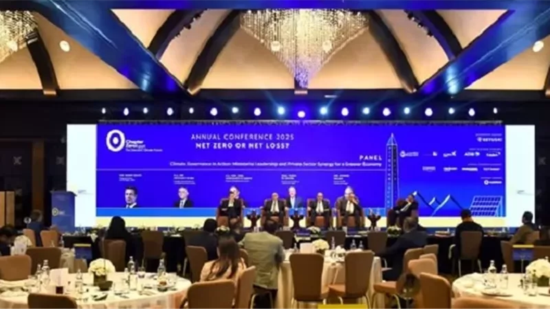 الطاقة النظيفة بأيادٍ مصرية.. إنتاج ضخم للألواح الشمسية بداية 2026