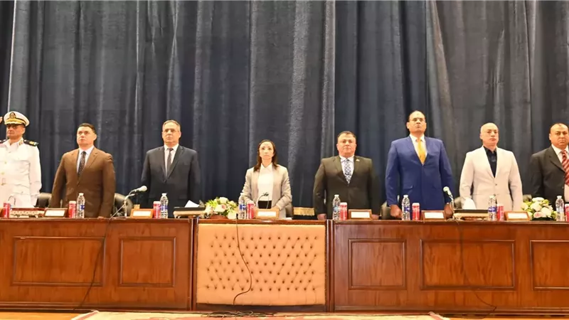 محافظ البحيرة ومدير الأمن يشهدان قرعة الحج العلنية