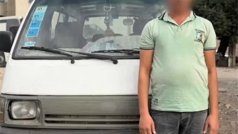 سائق الميكروباص دهس طالبتين وهرب بالقاهرة .. والأمن ضبطه
