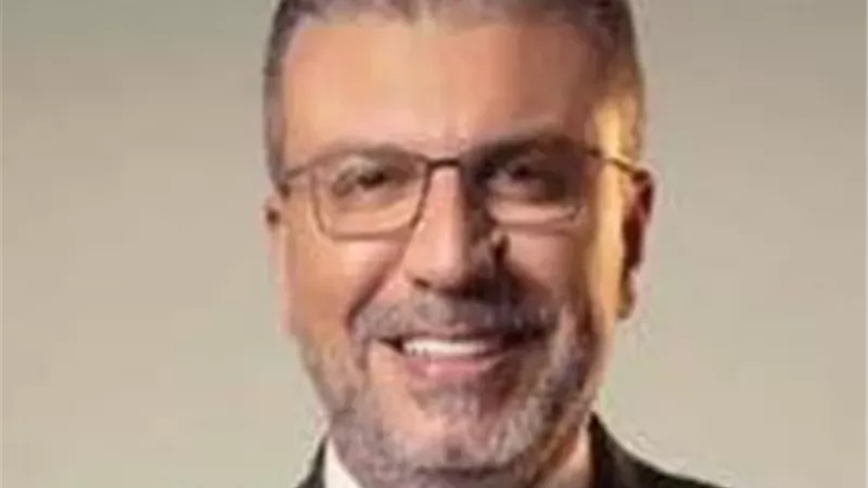 د.الليثي: هل انتهي زمن المذيع؟!
