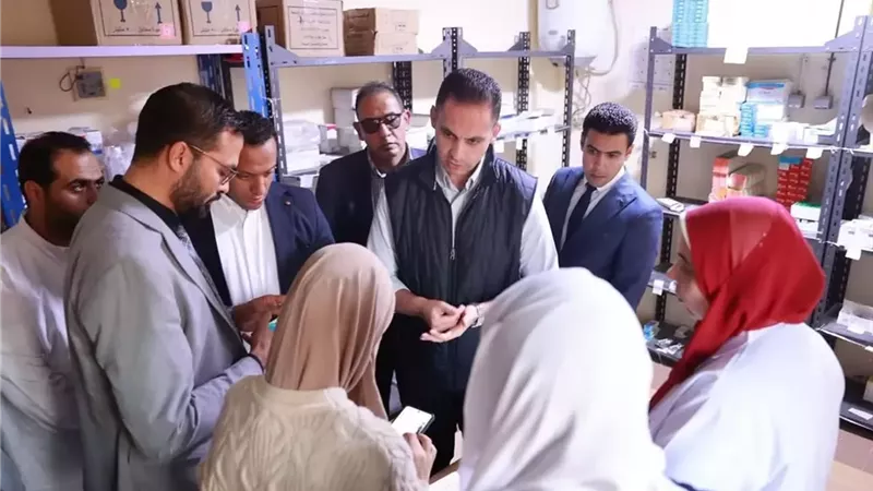 نائب وزير الصحة يتفقد مستشفى الحمام المركزي بمطروح