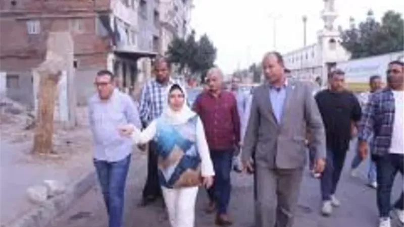 نائب محافظ دمياط يزورالسنانية ويحوّل رئيس القرية للتحقيق لتدني النظافة