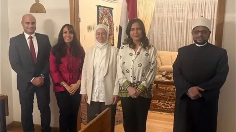 سفيرة مصر في ناميبيا تستقبل أمين البحوث الإسلامية لتعزيز التعاون