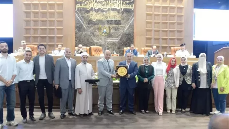 أسيوط: إزالة 24 حالة تعدٍ واسترداد أراضٍ ومبانٍ بالموجة 27