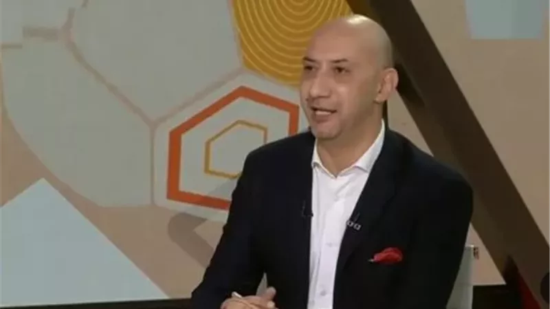 السوبر المصري.. تعرف علي معلق مباراة الأهلي ضد سيراميكا كليوباترا