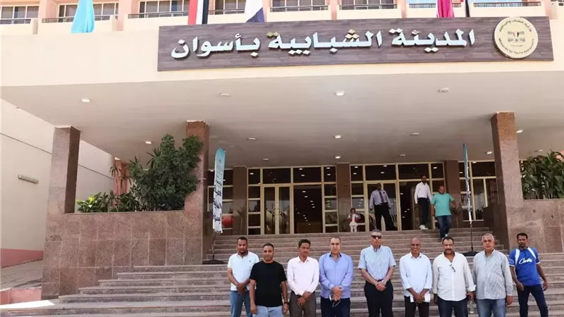 محافظ أسوان يتفقدالمدينةالشبابية لاستقبال انشطه رياضيه وثقافية