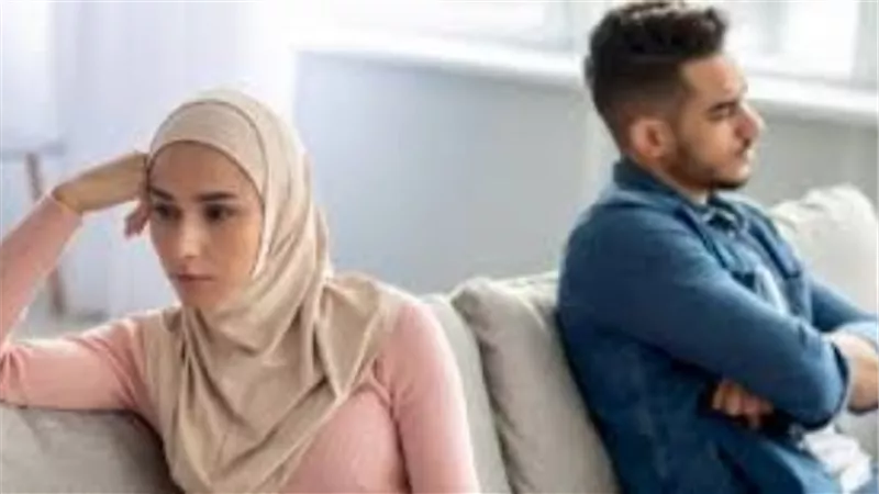 سكن المطلقة مع مطلقها رعايةً للأبناء..ما حكمه؟