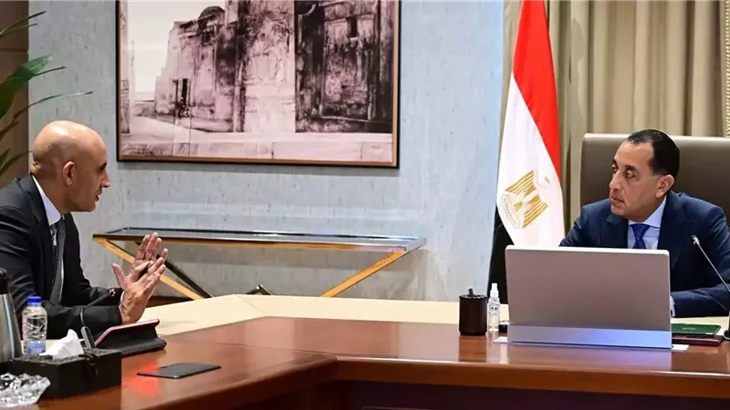 تفاصيل لقاء رئيس الوزراء و وزير التربية والتعليم