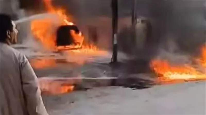 حريق هائل فى محطة وقود بقرية بالشرقية