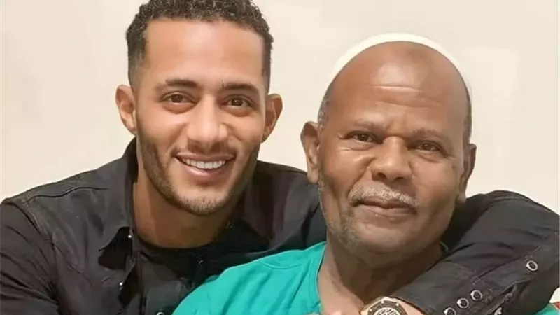 منة فضالي تنعى والد محمد رمضان