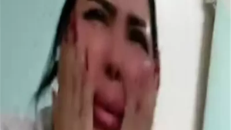 انهيار زوجة إسماعيل الليثي بعد دخوله المستشفي