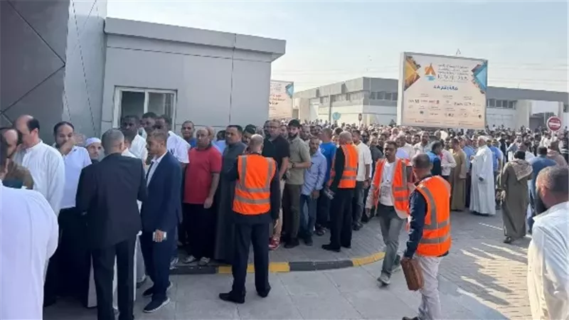 سفير مصر بالعراق: العملية الانتخابية تسير بشكل منظم ويسير