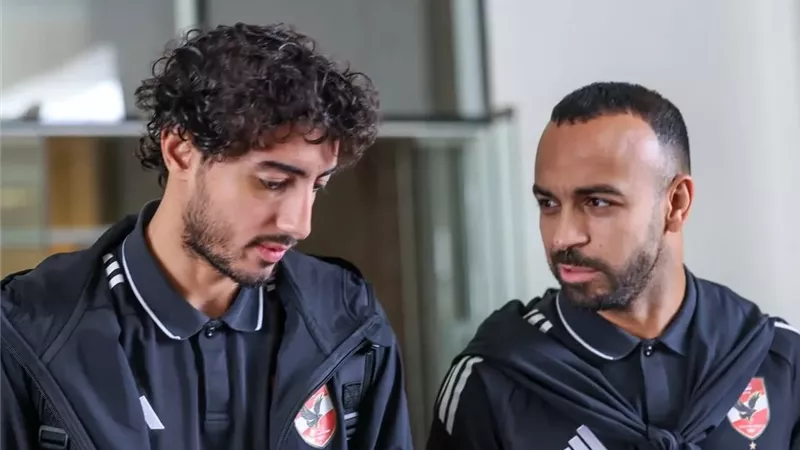 بعثة الأهلي تصل أبوظبي استعدادا لمواجهة الزمالك في السوبر المصري