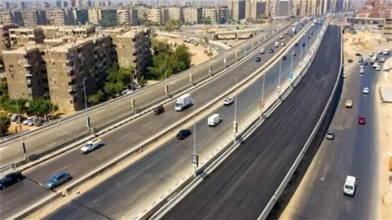 فتح شارع 26 يوليو أمام حركة السيارات باتجاه كوبري 15 مايو