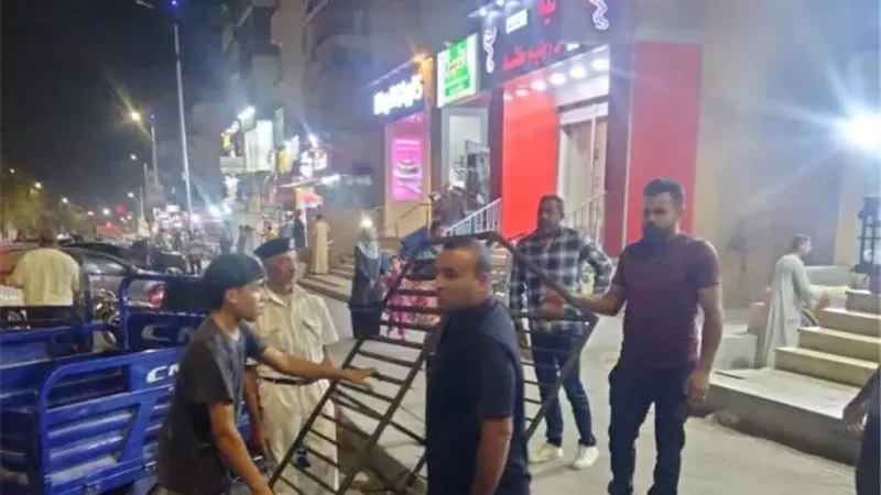 أمين: جهاز بدر يشن حملة إشغالات مكبرة ويلاحق المخالفين ليلاً.. بالصور