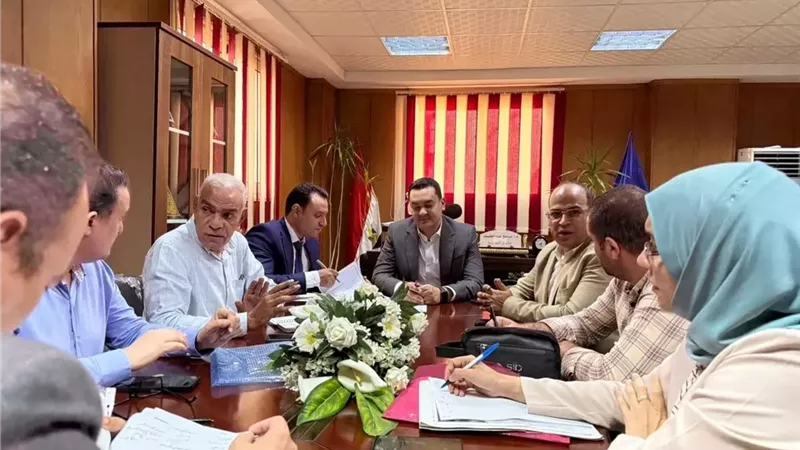 مرور مدير إدارة العلاج الحر على المنشآت الخاصة بشبراخيت