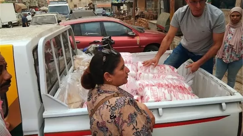 43 محضر غش تجارى ومواد غذائية منتهية الصلاحية في السويس