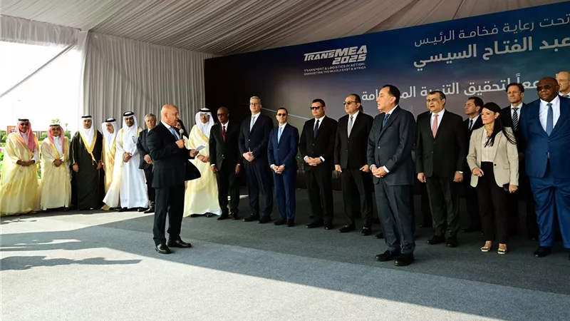 مدبولى : معرض النقل الذكى يمثل منصة إقليمية لعرض أحدث التقنيات