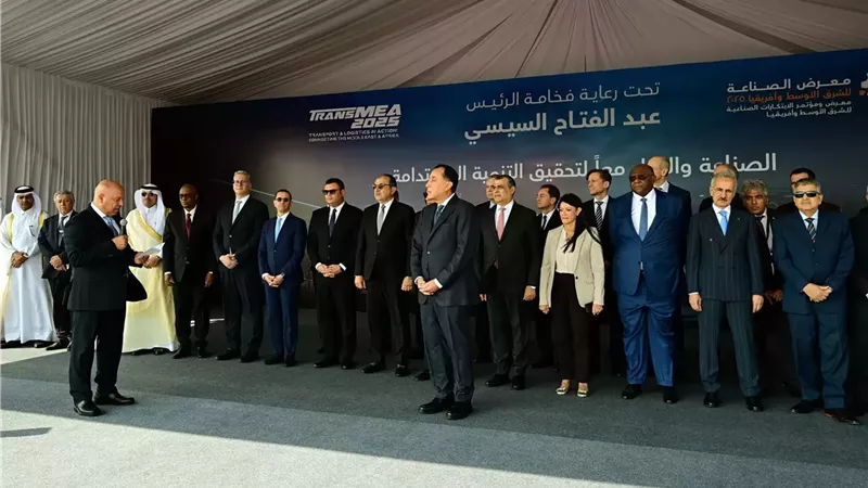 مدبولى : 500 شركة عالمية ومحلية بمعرض النقل الذكى من 30 دولة