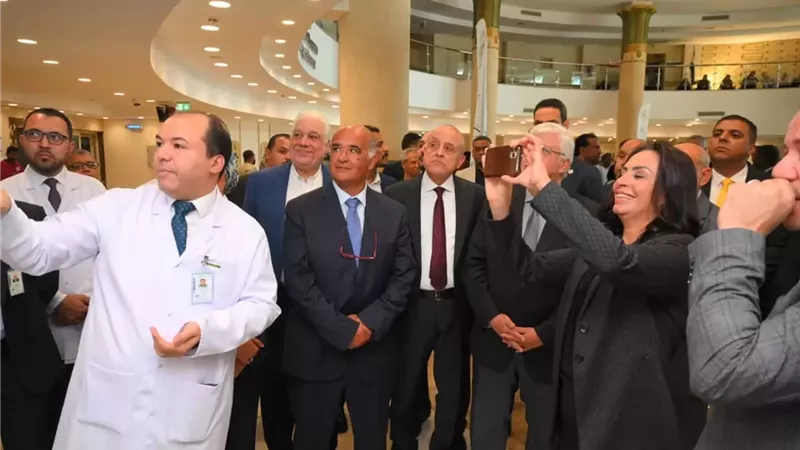 وزيرا التضامن والتعليم العالي يتفقدان مستشفى شفاء الأورمان لعلاج السرطان بالأقصر