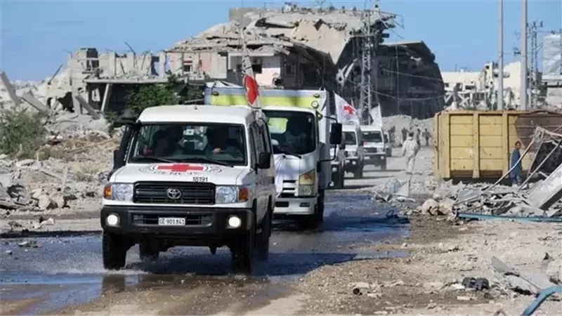 القناة 12 الإسرائيلية: الصليب الأحمر تسلم جثة أحد المختطفين من قطاع غزة