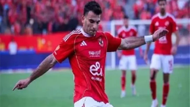 زيزو وبن شرقي يقودان هجوم الأهلي أمام الزمالك بنهائى السوبر