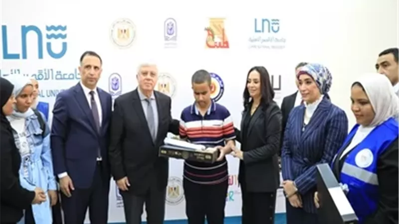 عاشور: جامعة الأقصر الأهلية تعد إضافة نوعية لمنظومة التعليم العالي