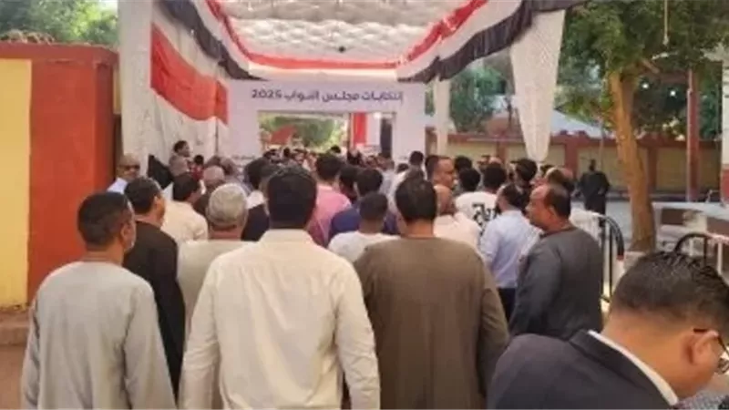دوائر المرحلة الأولى لانتخابات النواب تفتح أبوابها أمام الناخبين