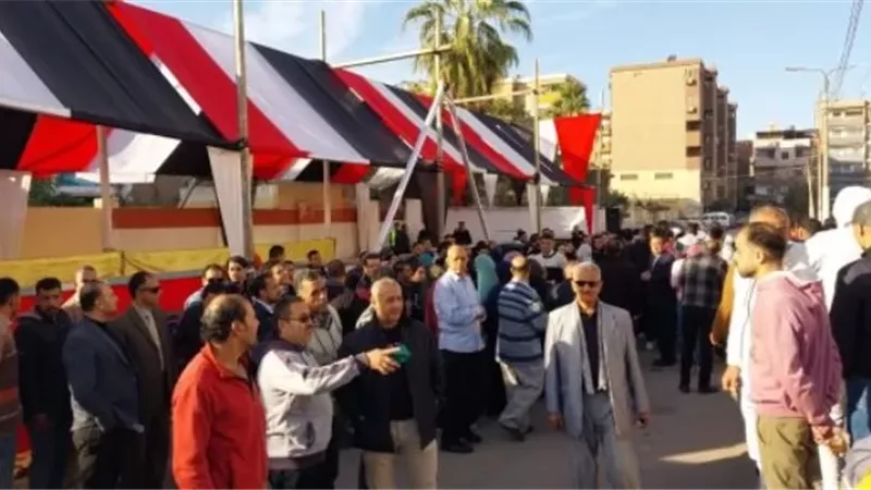 استمرار توافد الناخبين على لجان الطالبية للمشاركة بانتخابات النواب