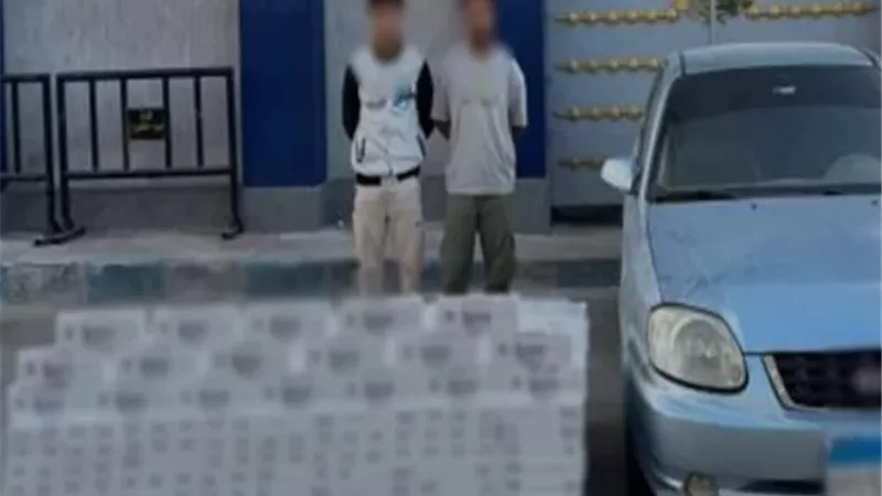ضبط عاطلين بحوزتهما 12 ألف عبوة سجائر مهربة بمطروح