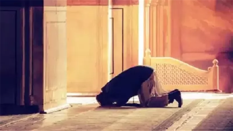 بعد الفاتحة.. سُنّة القراءة في ركعتي الفجر