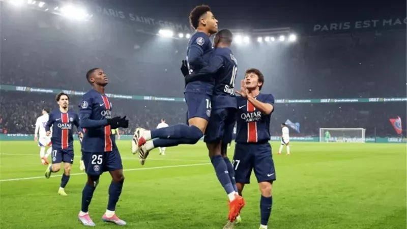 باريس سان جيرمان يخطف فوزًا ثمينًا أمام ليون بالدوري الفرنسي