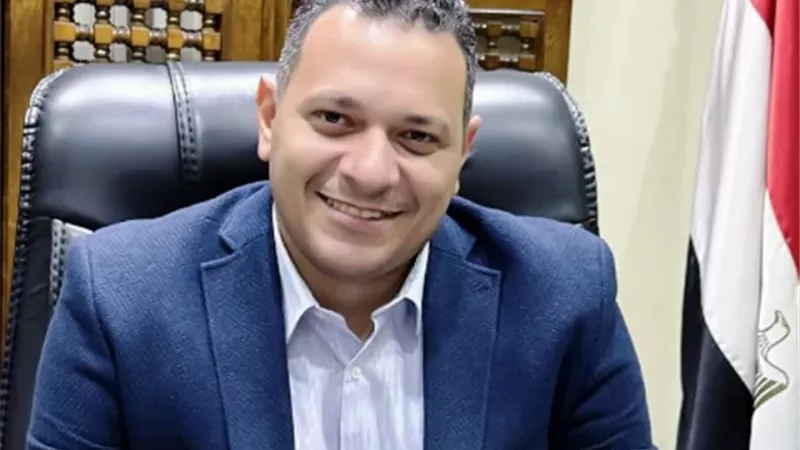 محمد عادل أنور يقود مسيرة التطوير في مدينة السادات