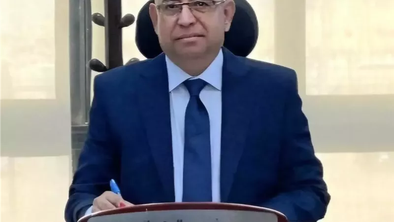 حملة مكبرة لإزالة المخالفات في أكتوبر الجديدة .. صور